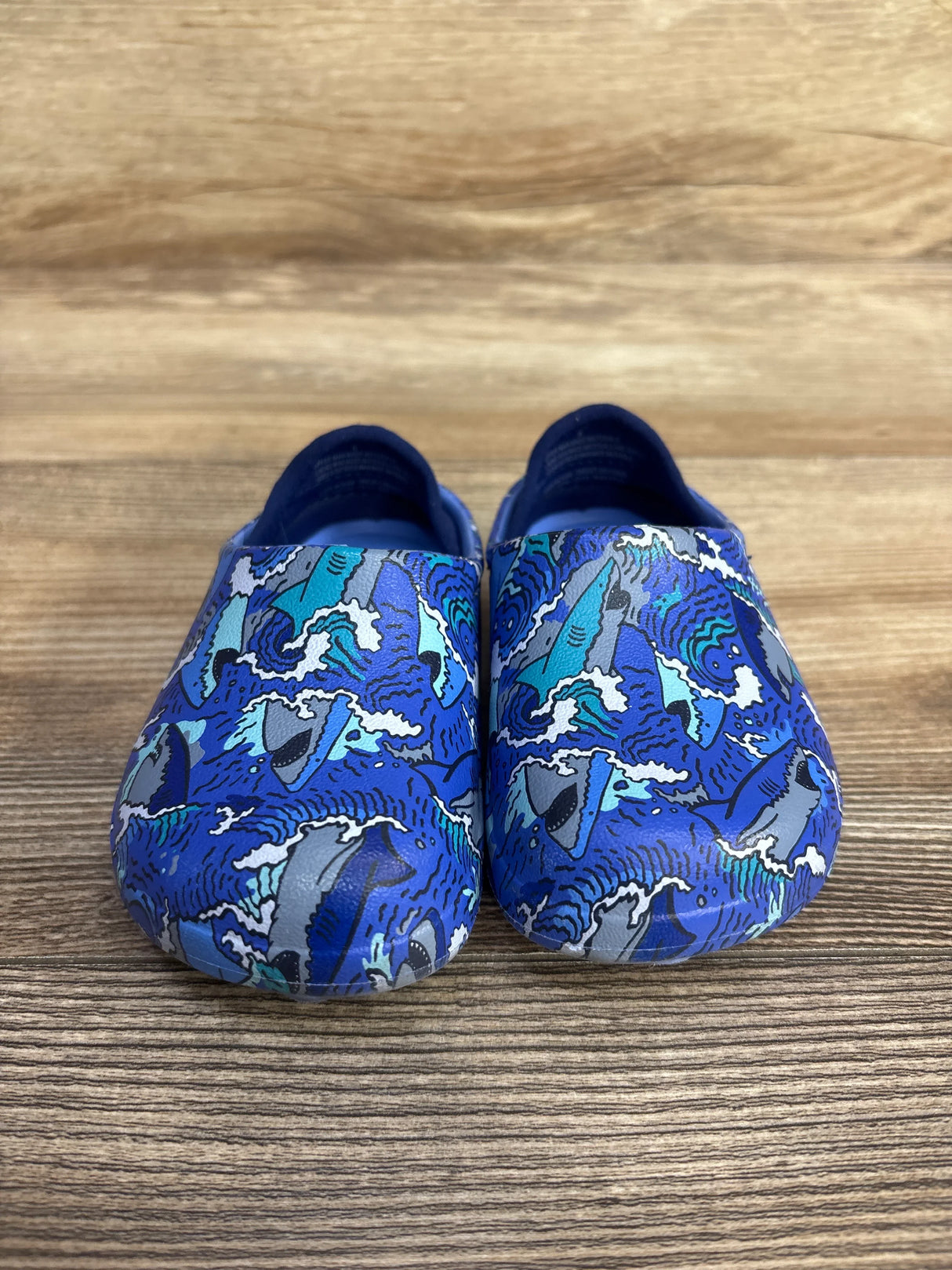 Cat & Jack Shark Clogs Blue sz 5c