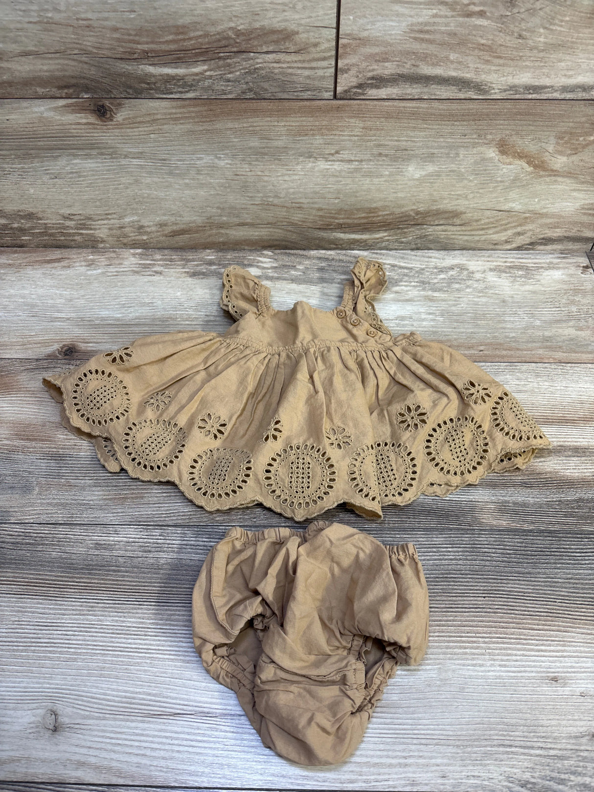 Baby Gap 2pc Eyelet Dress & Bloomers Set Brown sz 6-12m