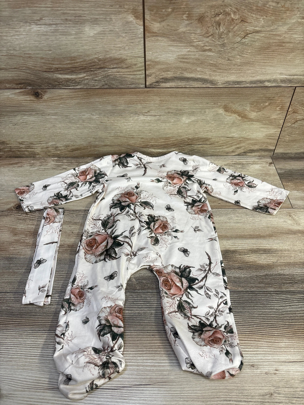 Floral 2pc Snap Ruffle Sleeper & Headband Beige sz 3-6m