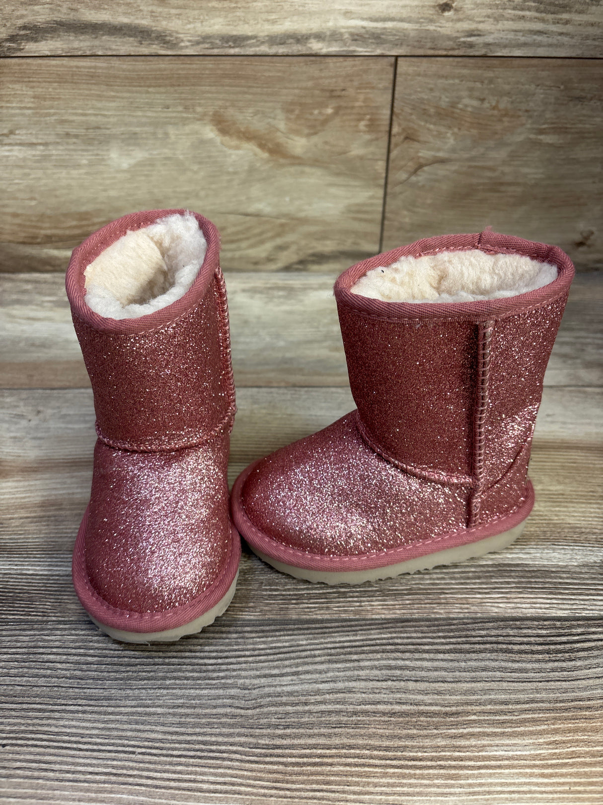 UGG Classic II Glitter Boots Pink sz 6c