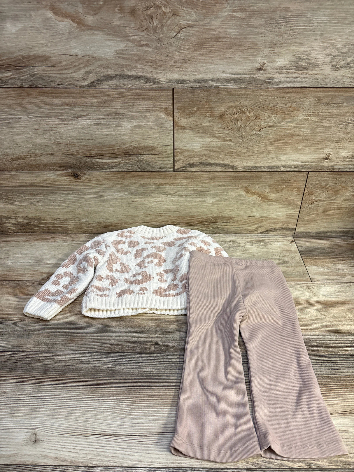 DKNY 2pc Velor Cardigan & Flare Pants Set Ivory sz 18m