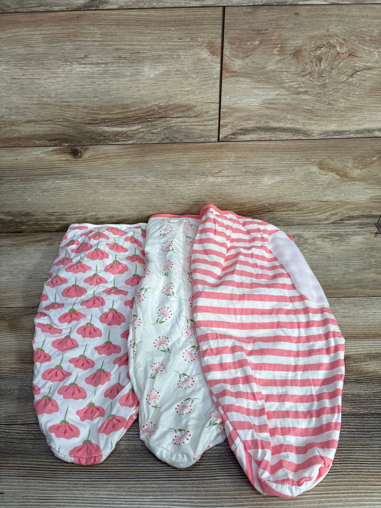 Touched by Nature Organic Swaddle 3pk Wraps in Tulip sz 0-3m