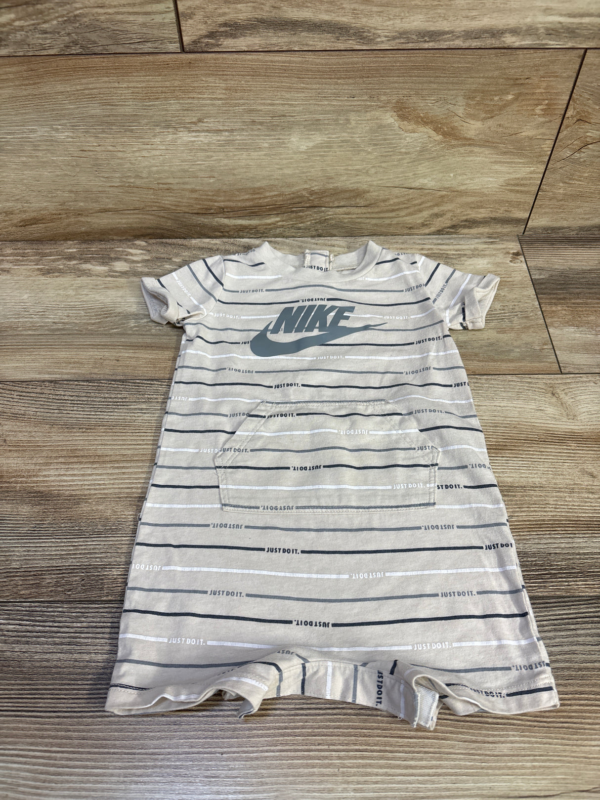 Nike Shortie Romper Beige sz 9m