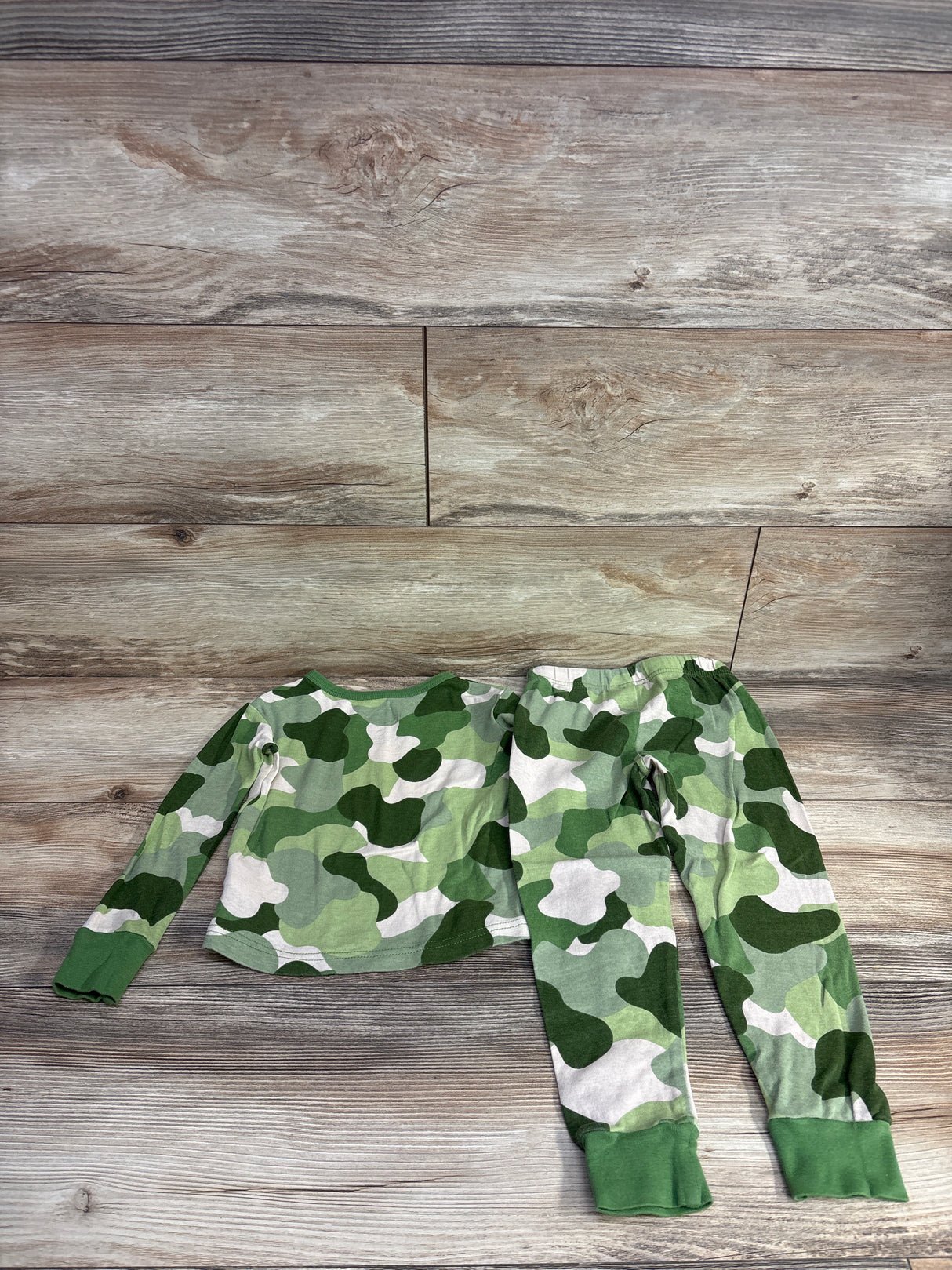 Jurassic World 2pc Camo Dinosaur Pajama Set Green sz 4T