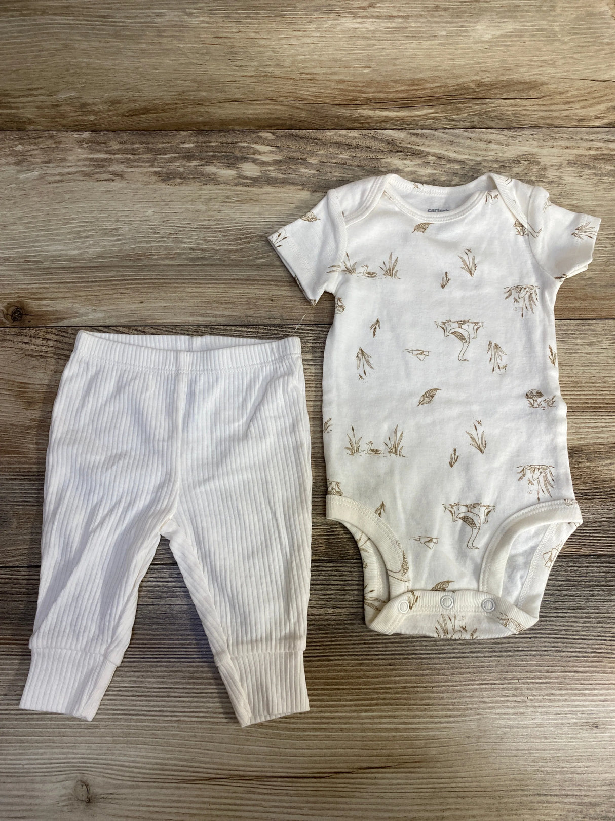 NWOT Carter's 2pc Set White sz 3m
