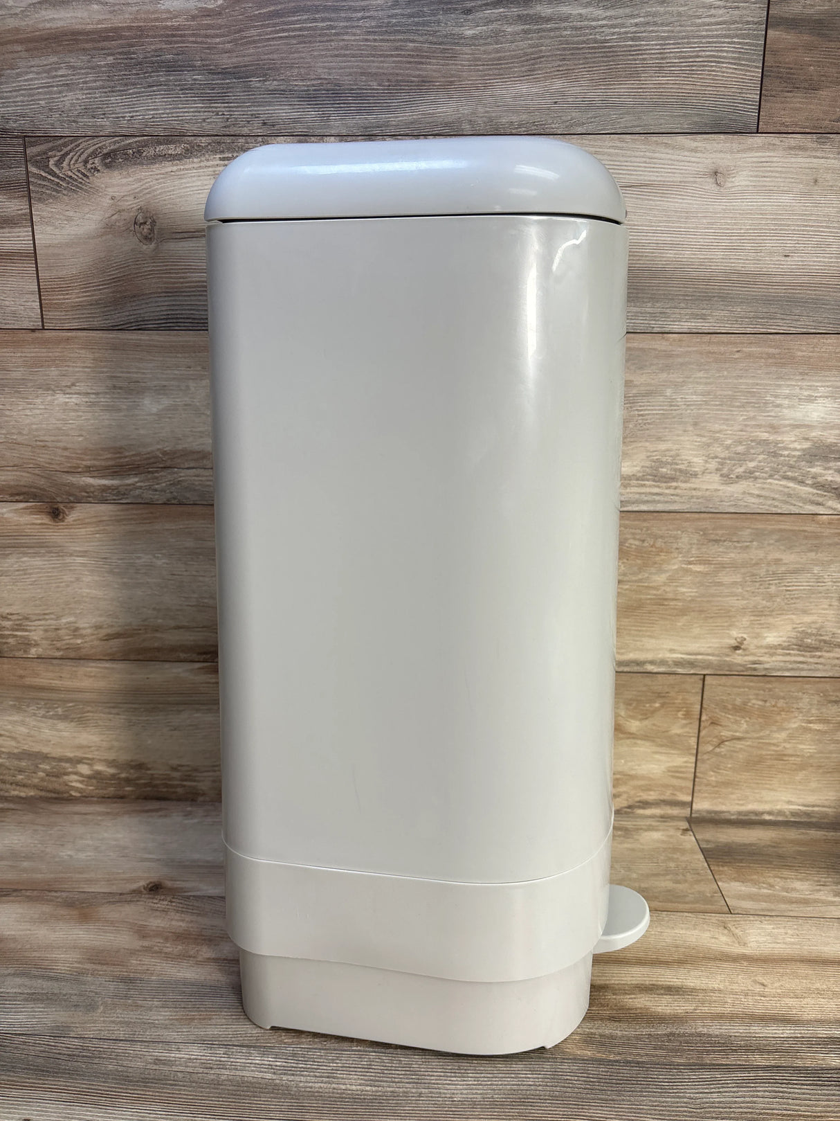 Diaper Genie Signature Pail, White