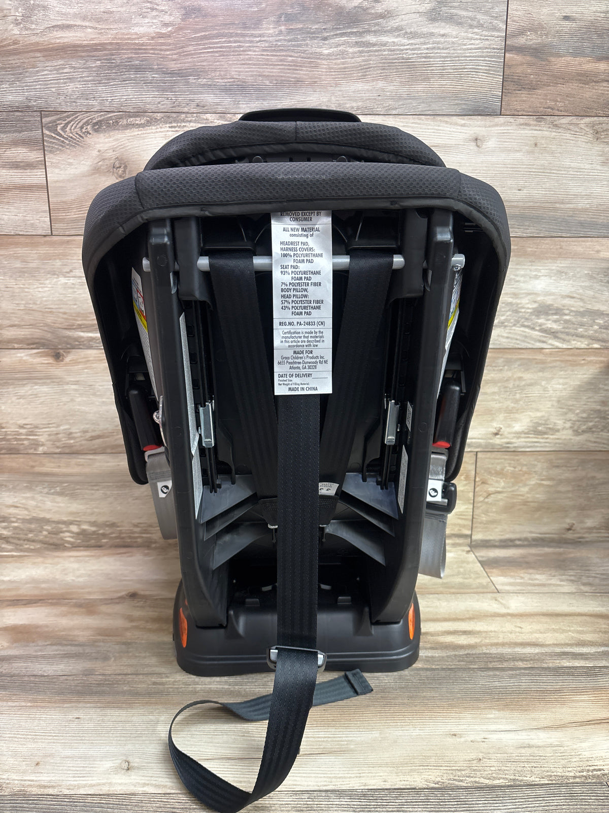 Graco Extend2Fit Convertible Car Seat in Gotham