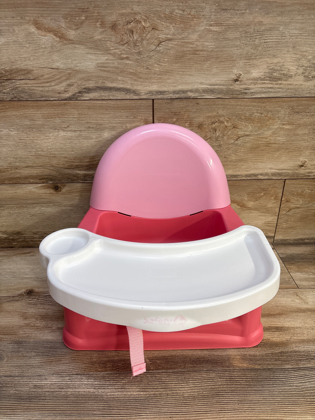 Safety 1st Easy Care Swing Tray Feeding Booster Seat in Coral Crush