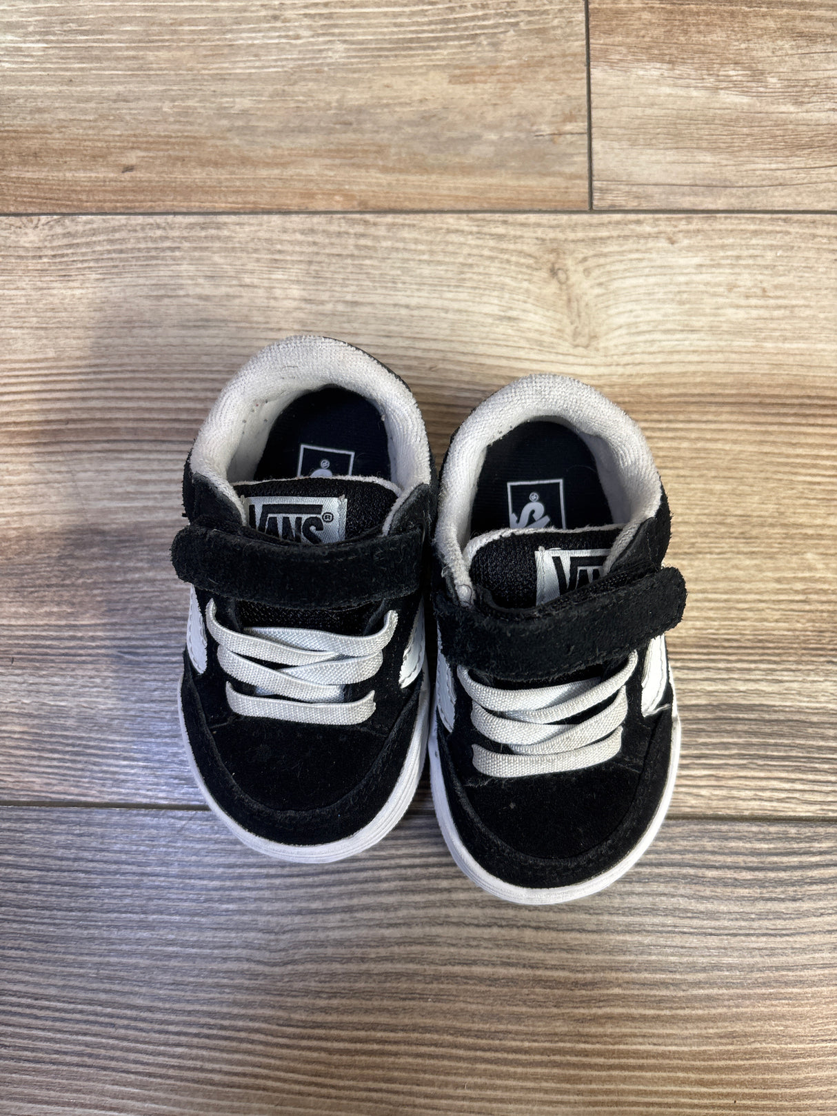Vans Hylane Sneakers Black sz 4c
