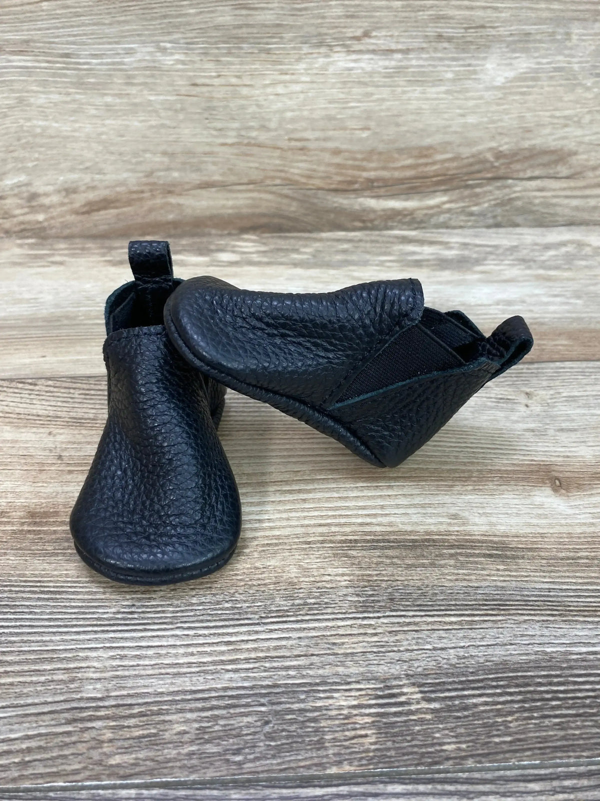 NEW Freshly Picked Ebony Chelsea Boot Baby Soft Sole Shoe Sz 2c - Me n Mommy To Be