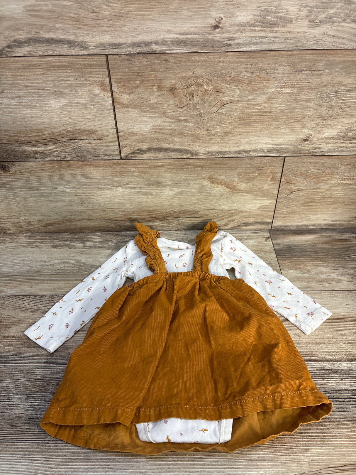 Just One You 2pc Bodysuit & Corduroy Skirtall Set White sz 18m