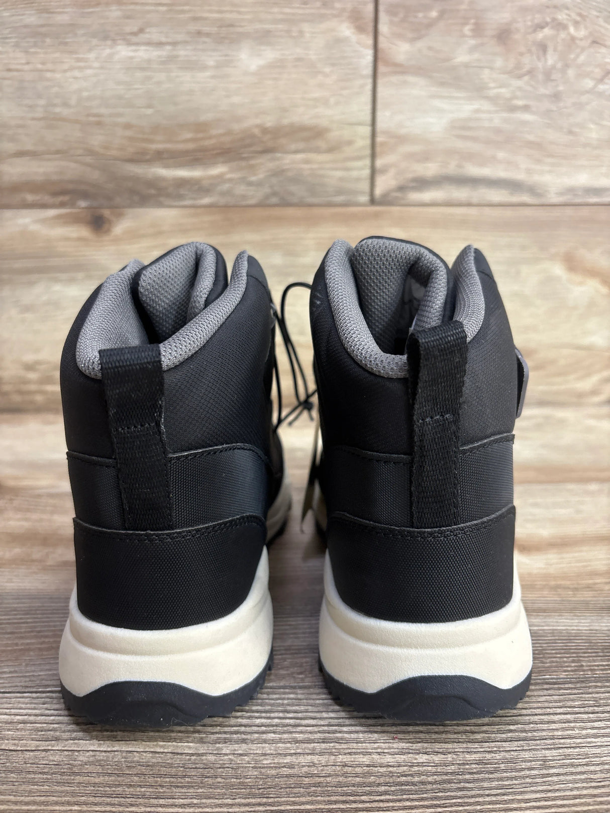 NEW All In Motion Waterproof Arrow Snow Boot Jet Black Sz 2Y