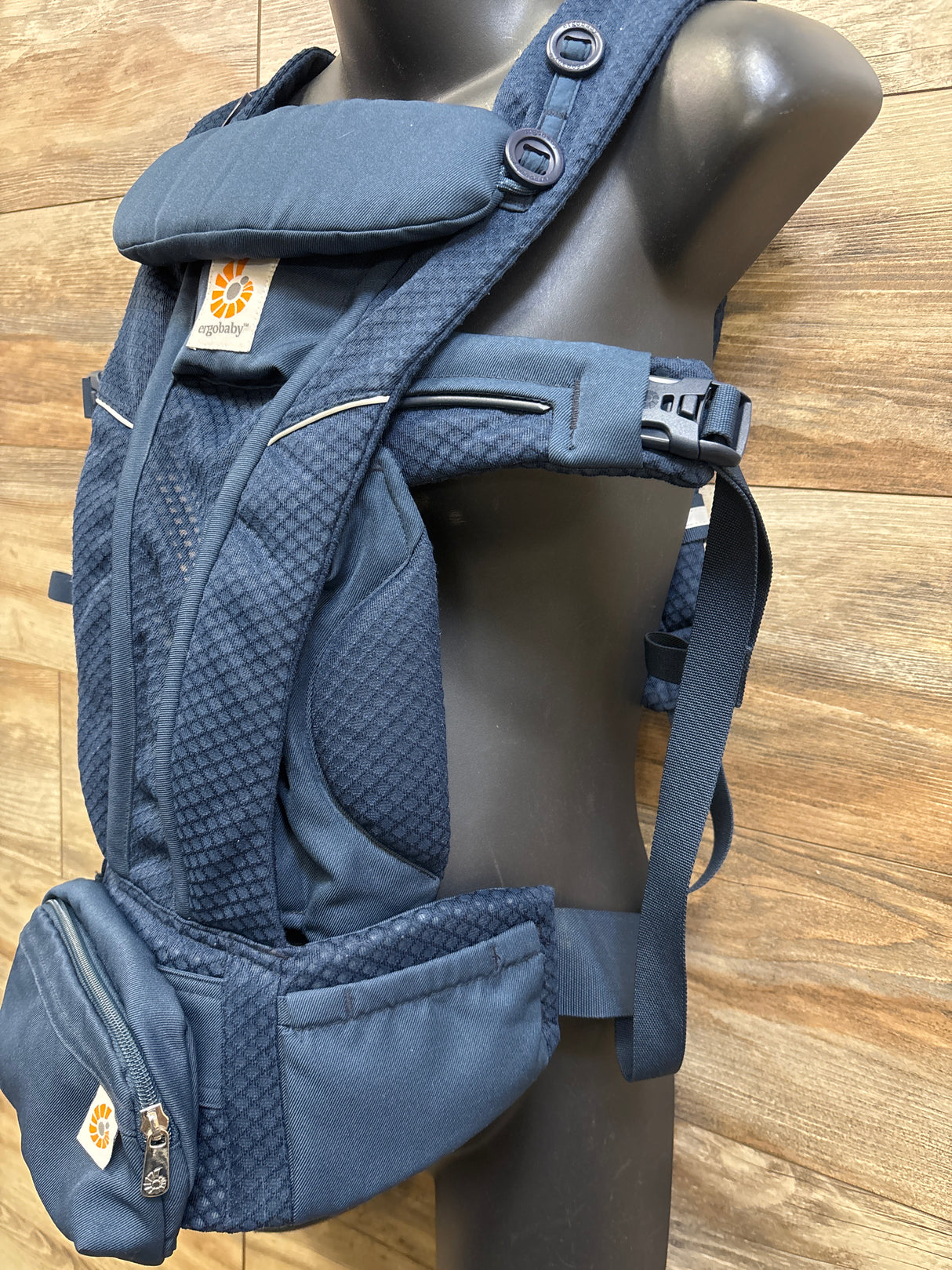 Ergobaby Omni Breeze Baby Carrier Midnight Blue 7-45lbs
