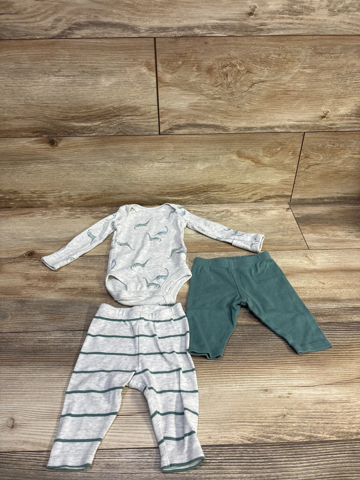 Just One You 3pc Bodysuit & Pants Set Grey sz Newborn
