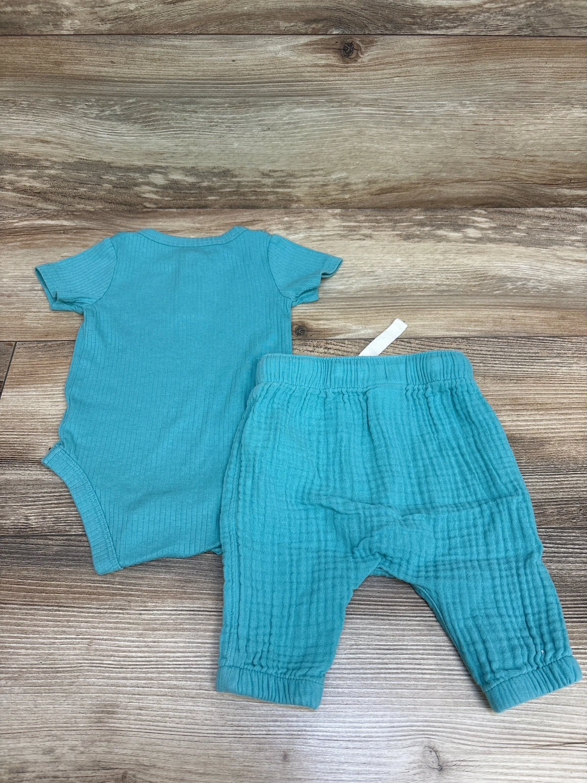 Cat & Jack 2pc Henley Bodysuit & Gauze Pants Blue sz 0-3m
