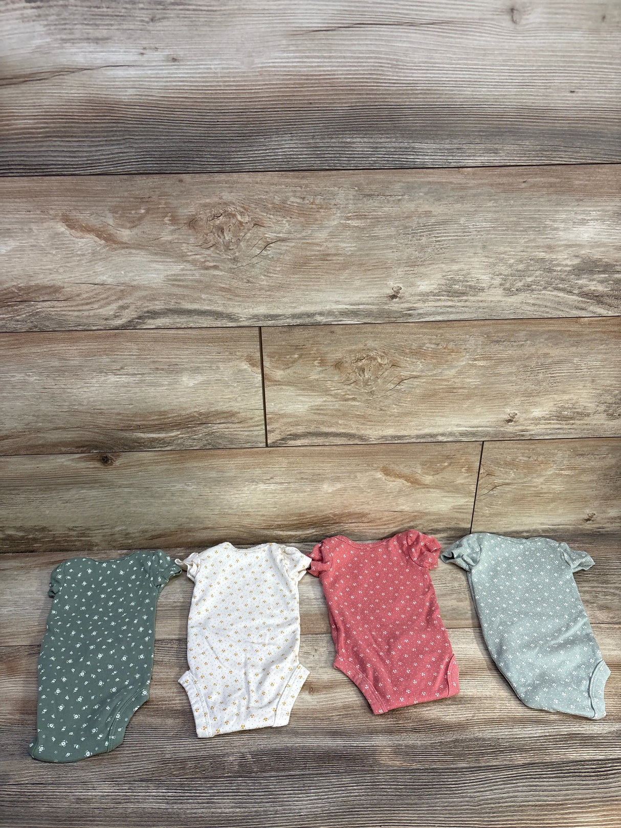 Carter's 4pk Floral Bodysuits Green sz Newborn