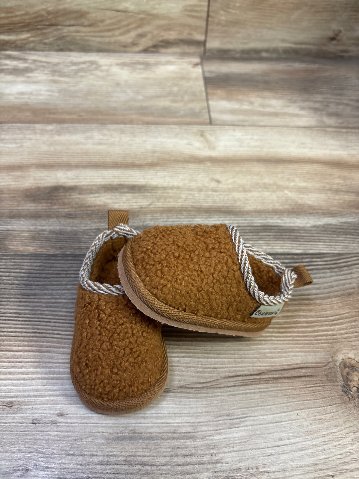 Bearpaw Sherpa Tabitha Slippers Brown sz 1/2c