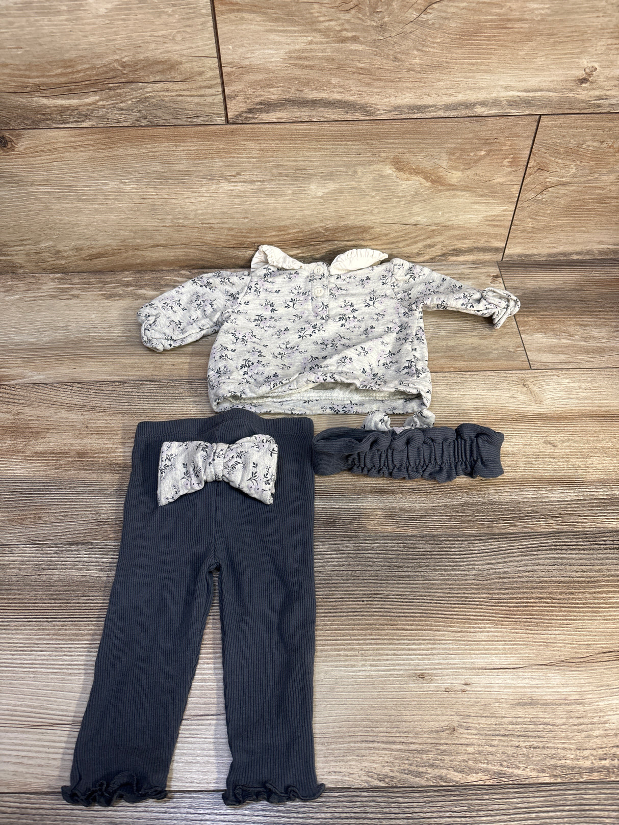 Nicole Miller 3pc Floral Sweatshirt, Ribbed Leggings, & Headband Set Grey sz 0/3m