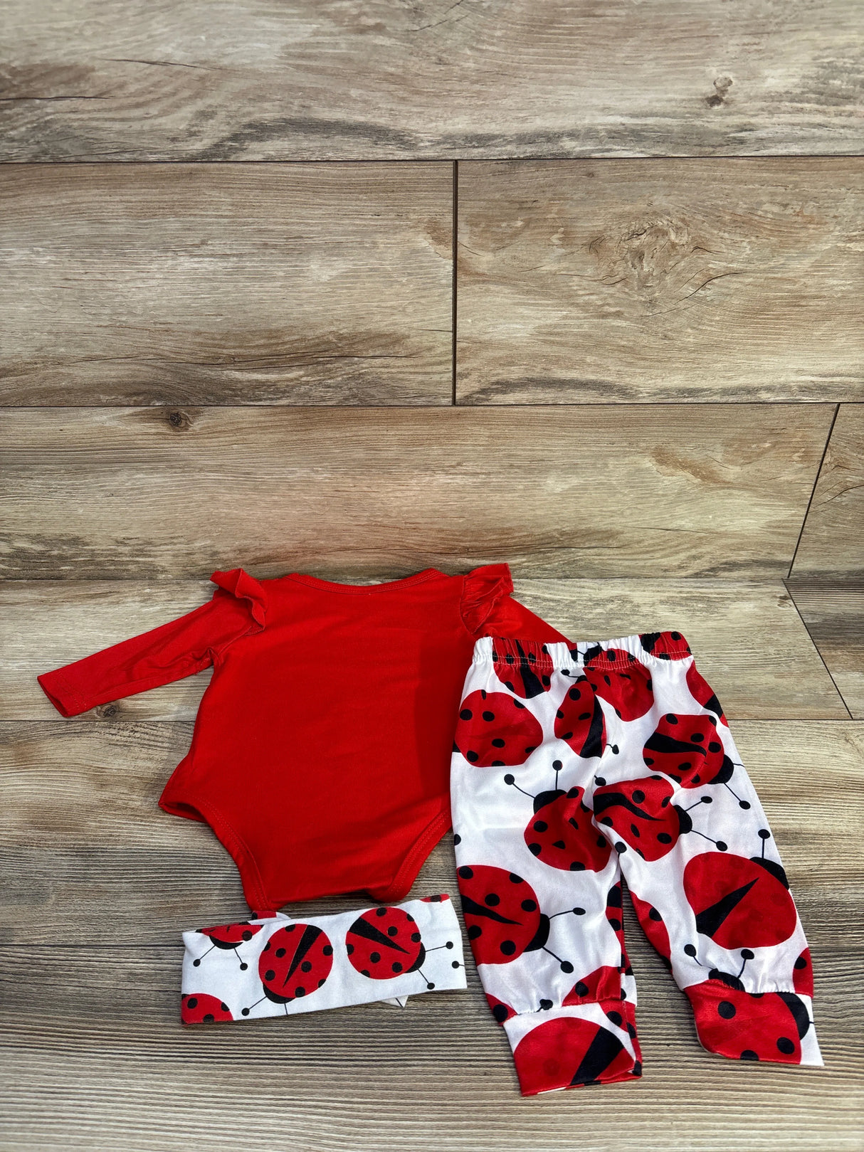 3pc Ladybug Little Lady Bodysuit & Pants Set Red sz 0-3m