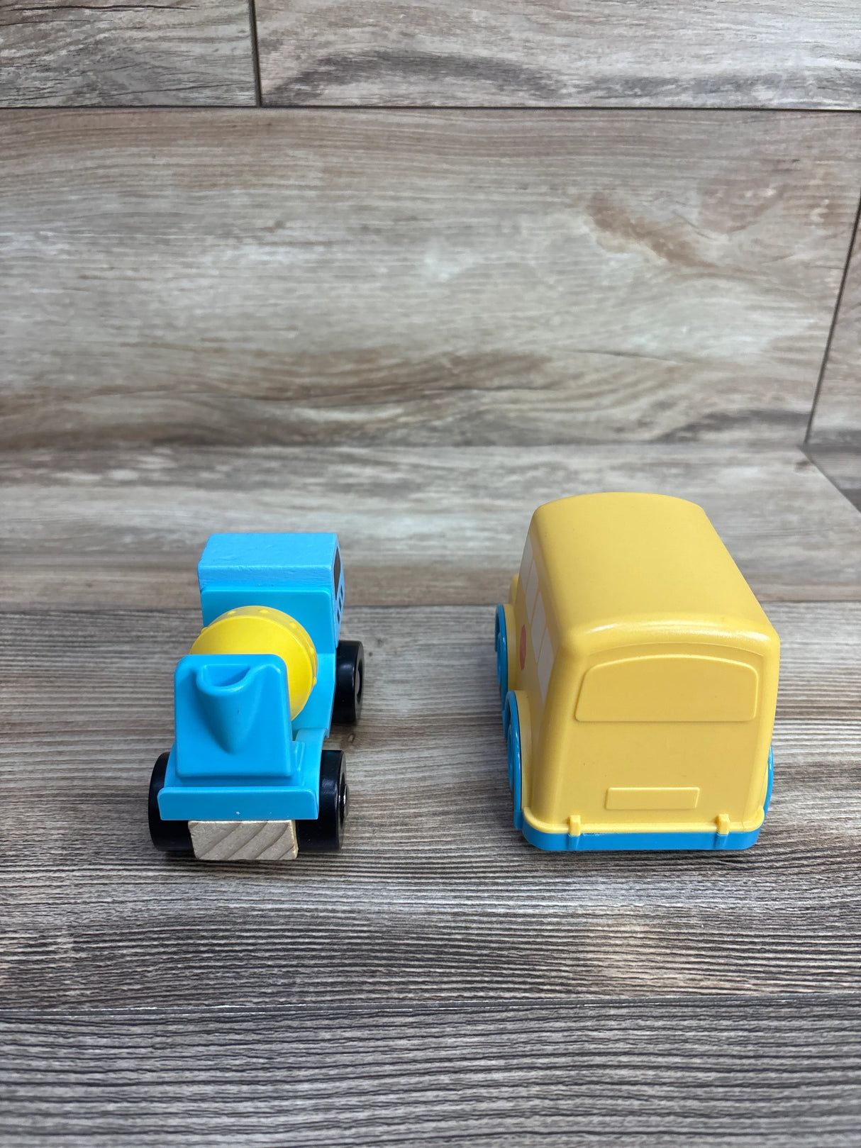 Giggle Scape's Speedy Go Vehicle & Wooden Cement Truck - 2pk