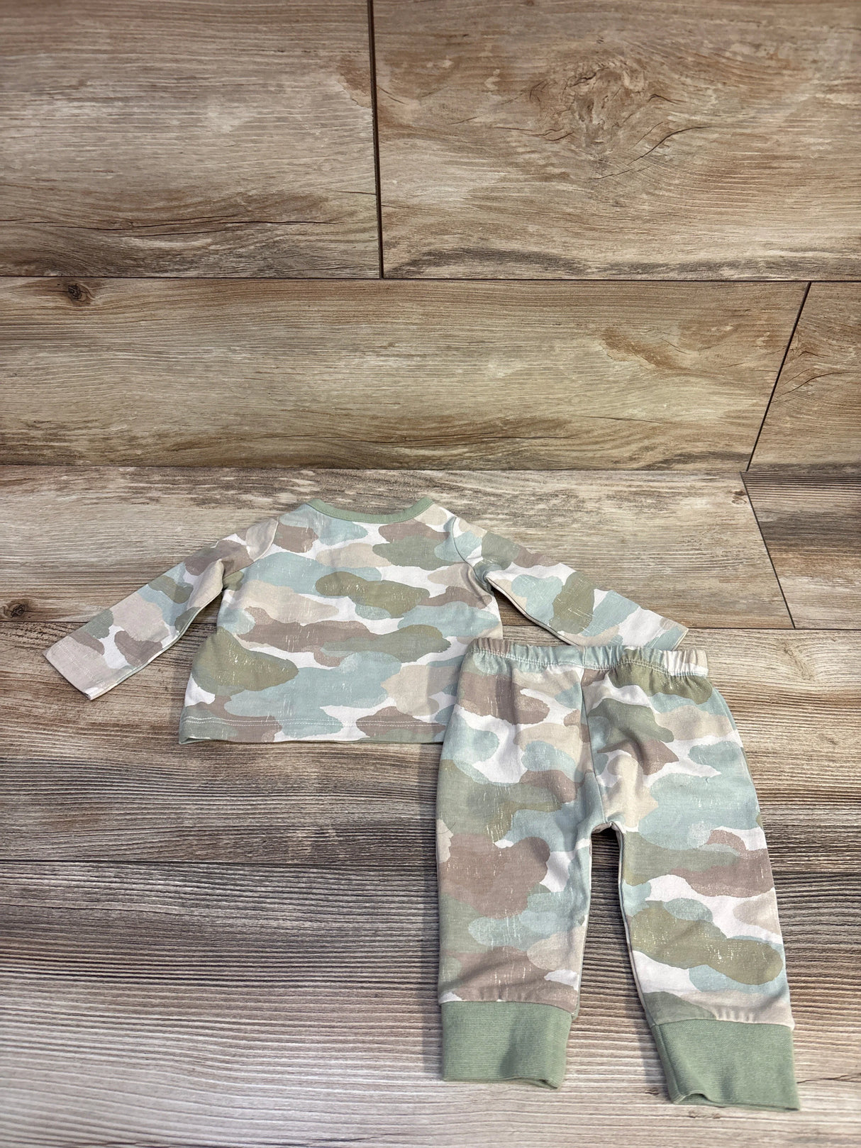 Cat & Jack 2pc Camo Henley Shirt & Pants Set sz Newborn