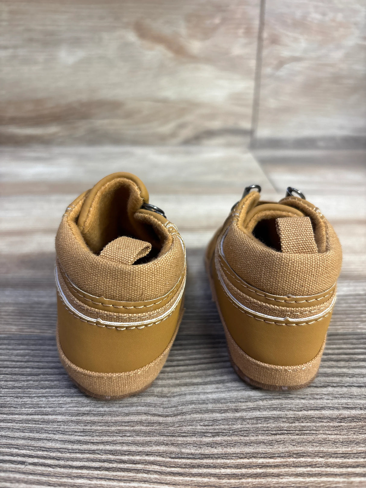 URMAGIC High Top Anti-Slip Soft Sole First Walkers, Tan sz 1c