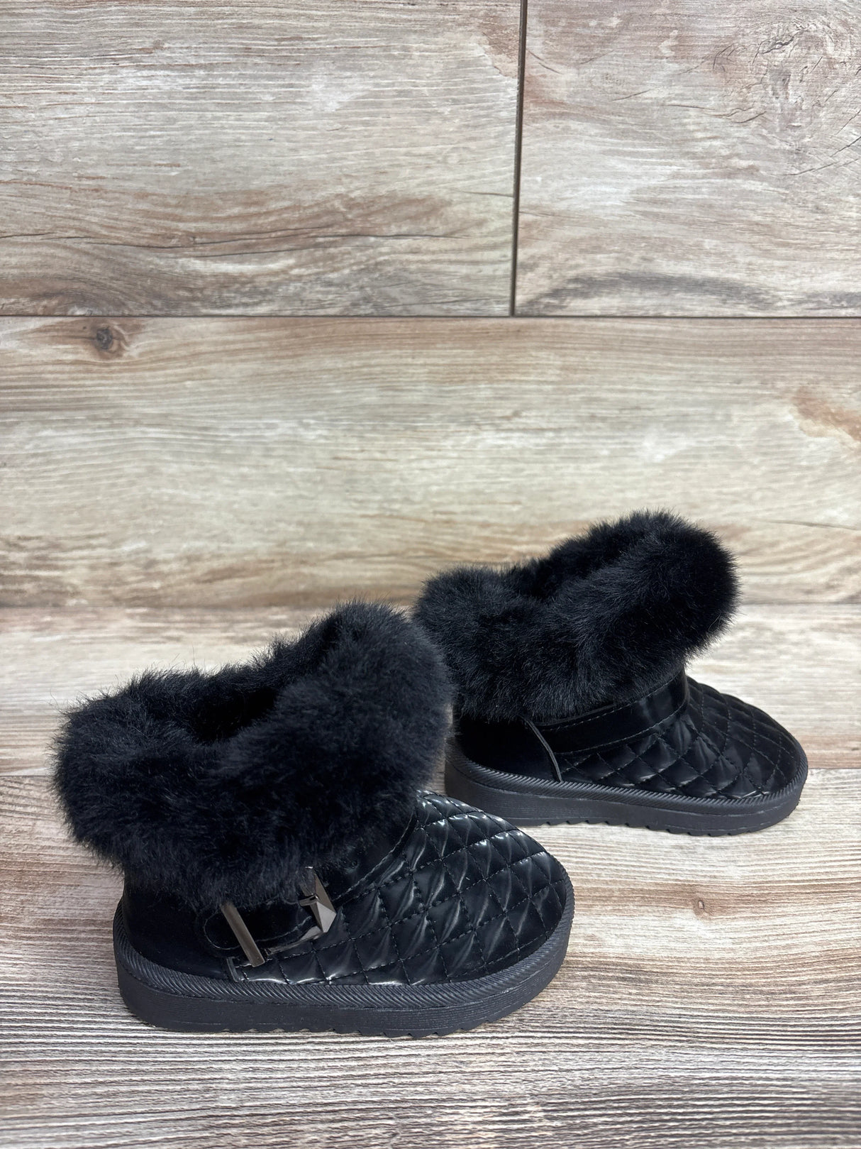 Faux Fur Lined Quilted Winter Boots Black sz 4/5c