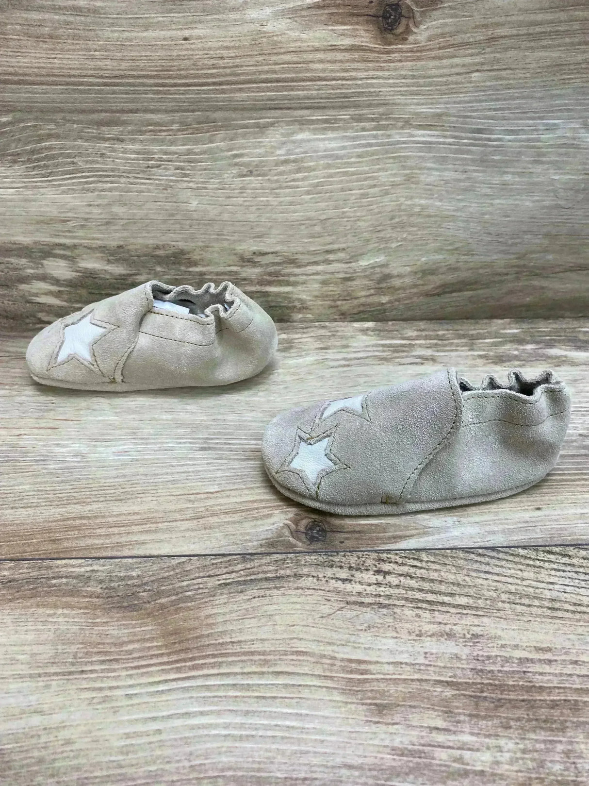 Minnetonka Star Infant Bootie Tan Sz 4c - Me n Mommy To Be