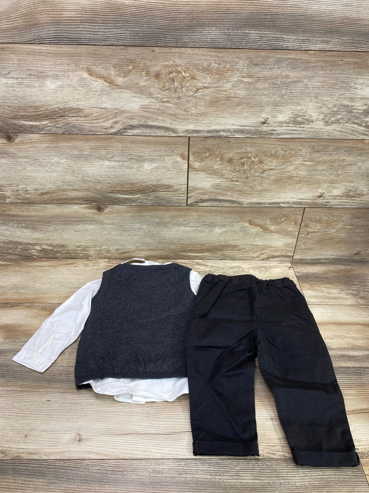 NEW H&M 3pc Knit Vest Set White/Grey sz 2T - Me n Mommy To Be