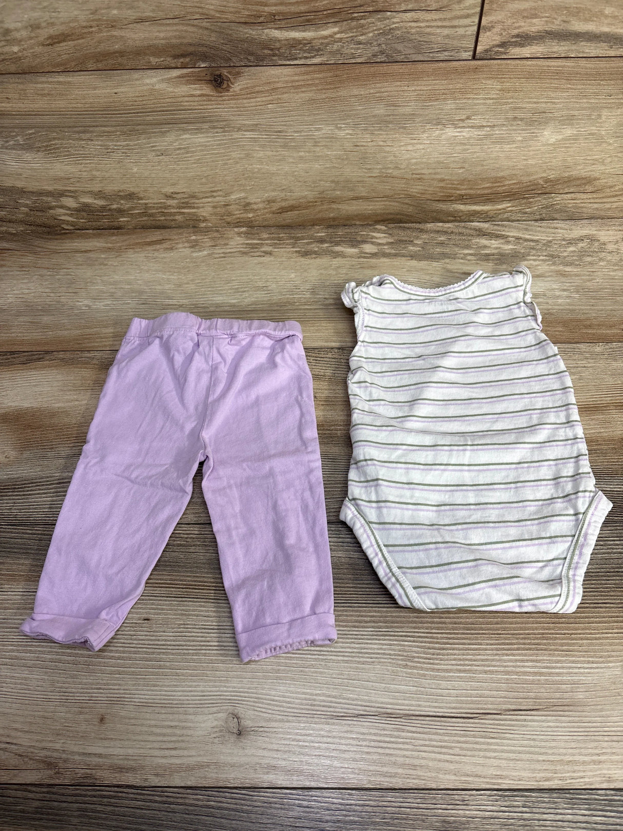 Carter's 2pc Striped Bodysuit & Pants White sz 6m