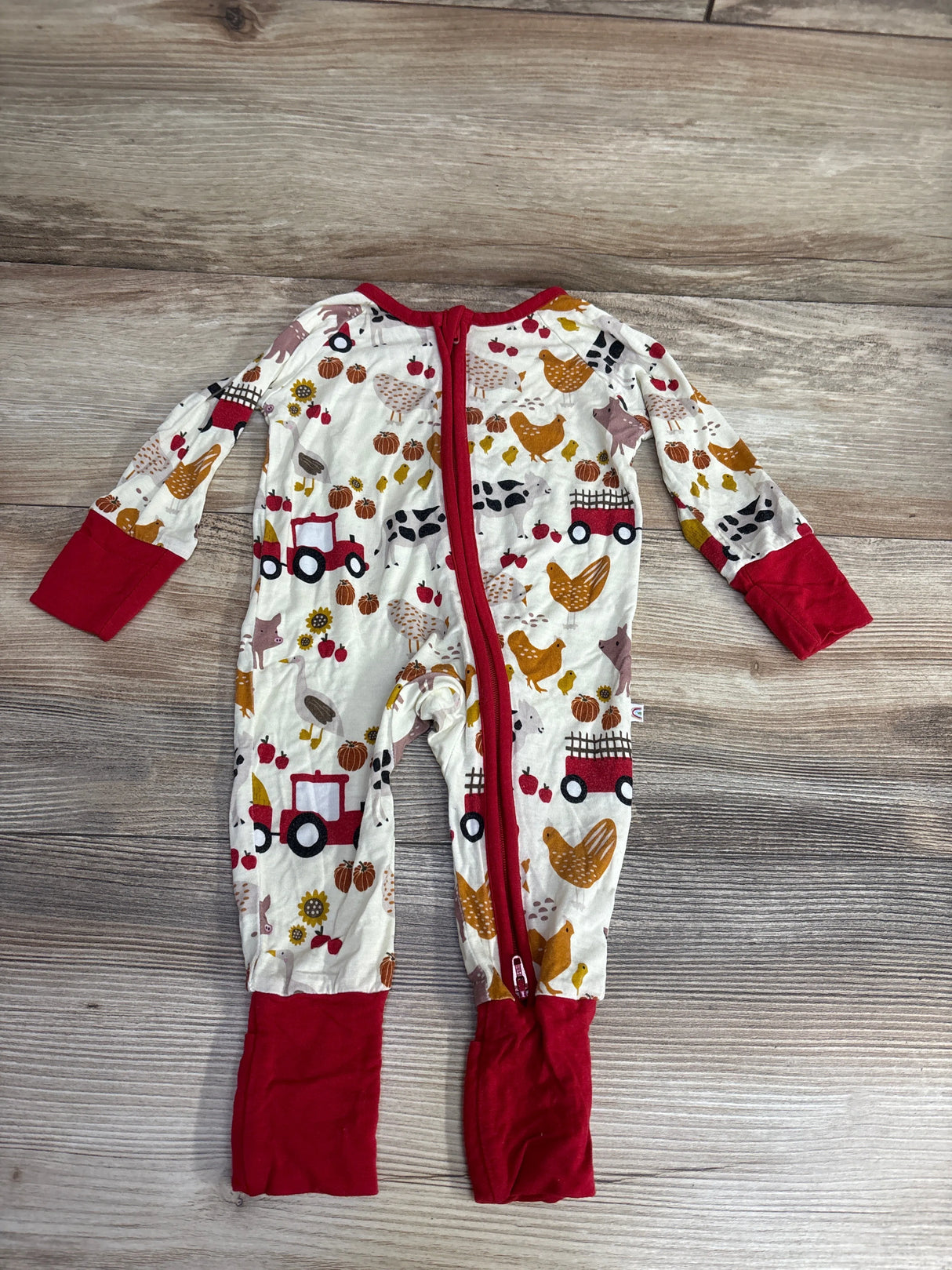 Emerson and Friends Farm Friends Animals Bamboo Convertible Sleeper Ivory sz 0-3m