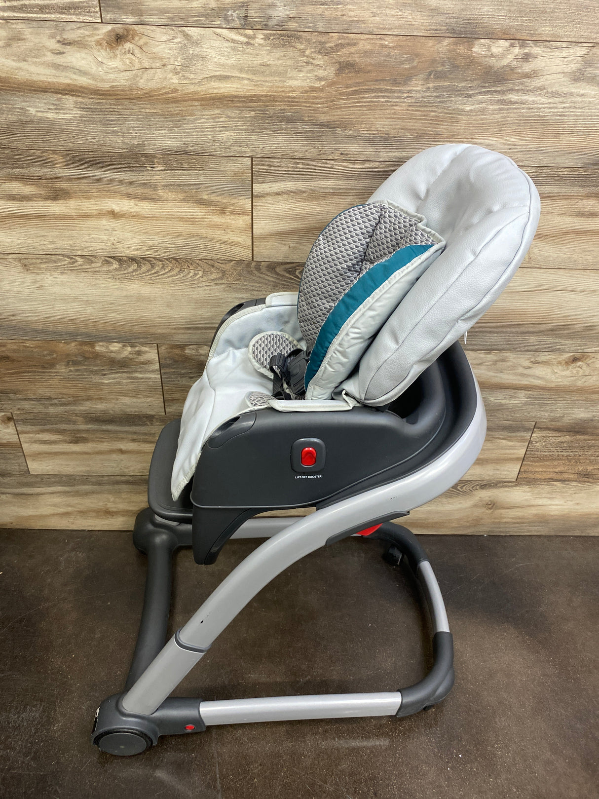 Graco Blossom 6-in-1 Convertible High Chair
