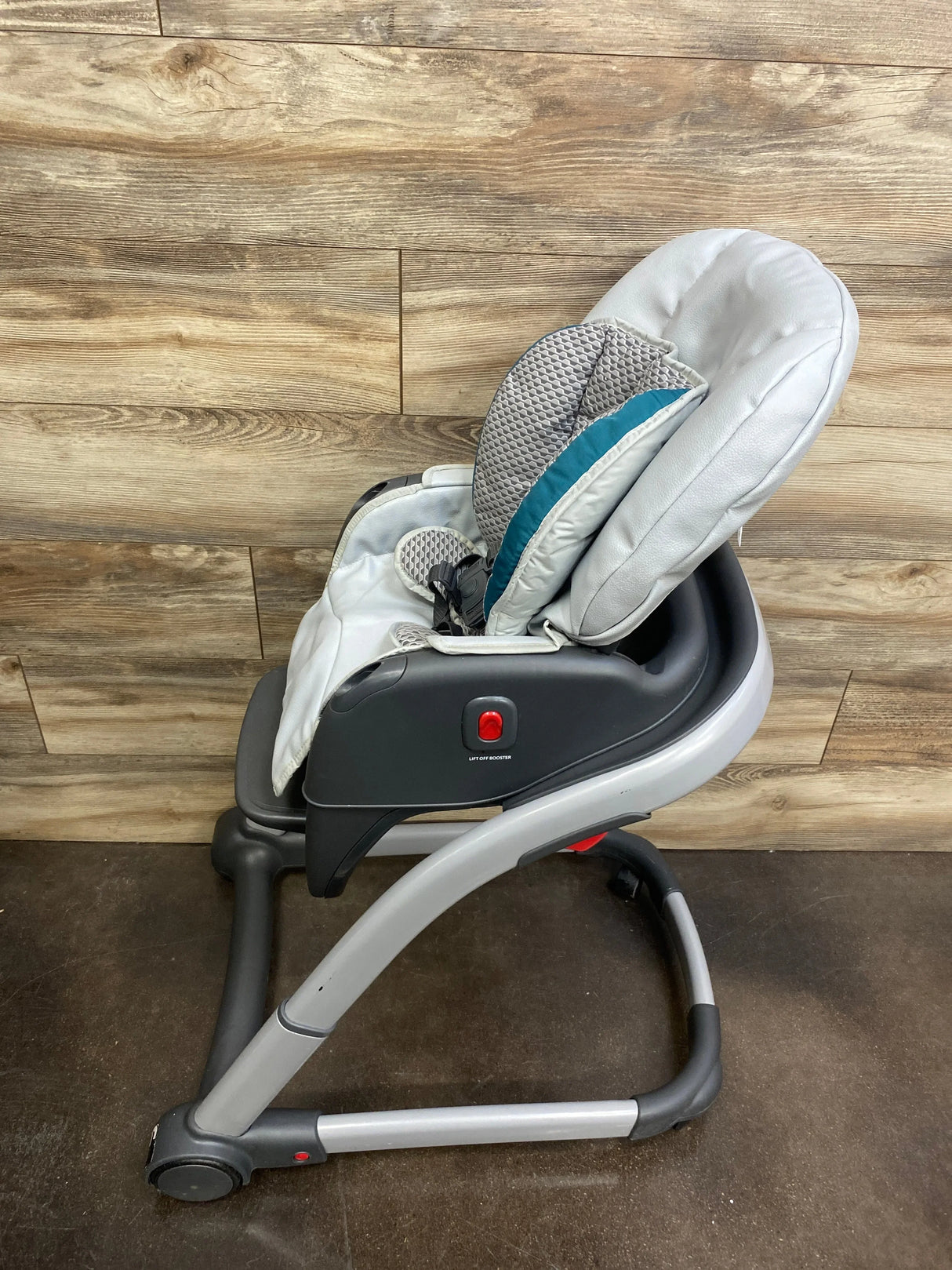 Graco Blossom 6-in-1 Convertible High Chair