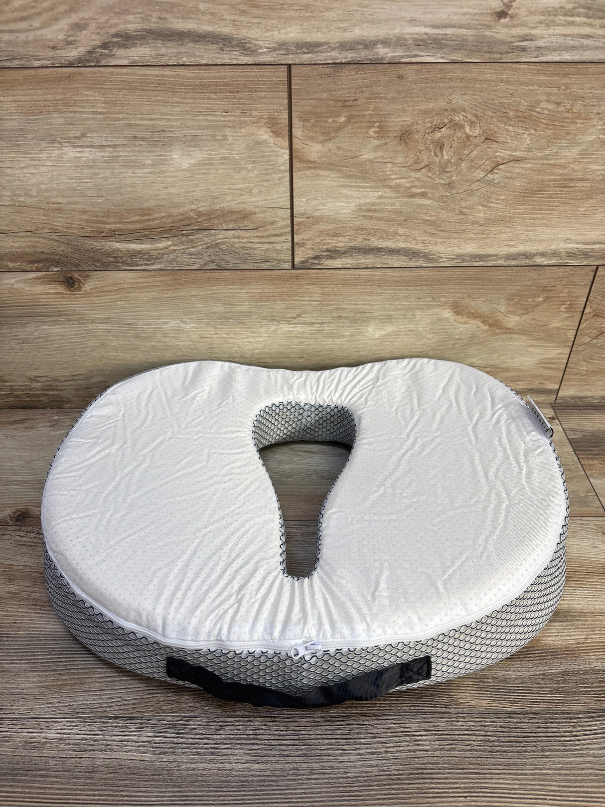 Prahaus Postpartum Hemorrhoid Cushion