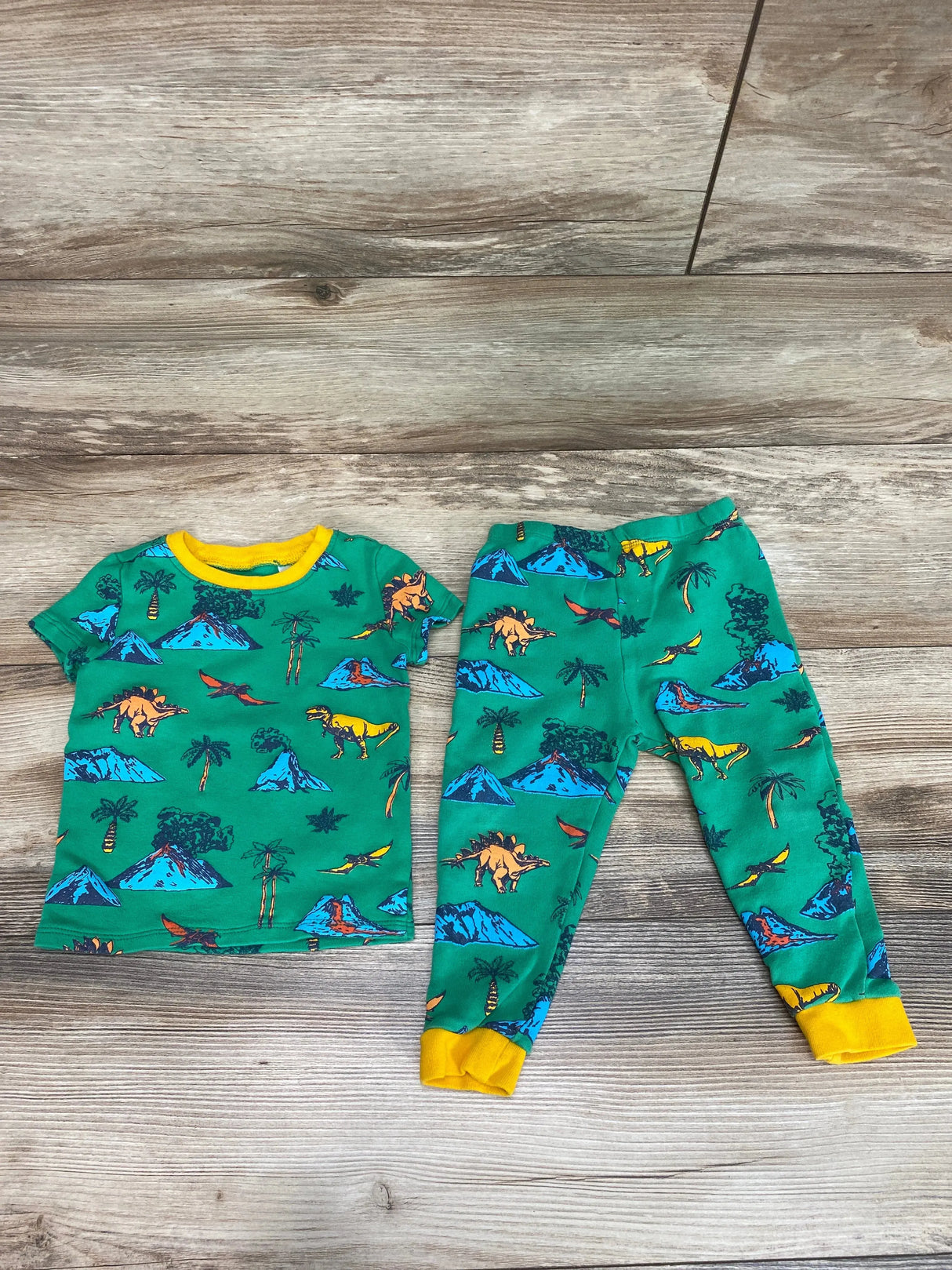 Tucker + Tate 2pc Dino Pajama Set Green sz 18m - Me n Mommy To Be