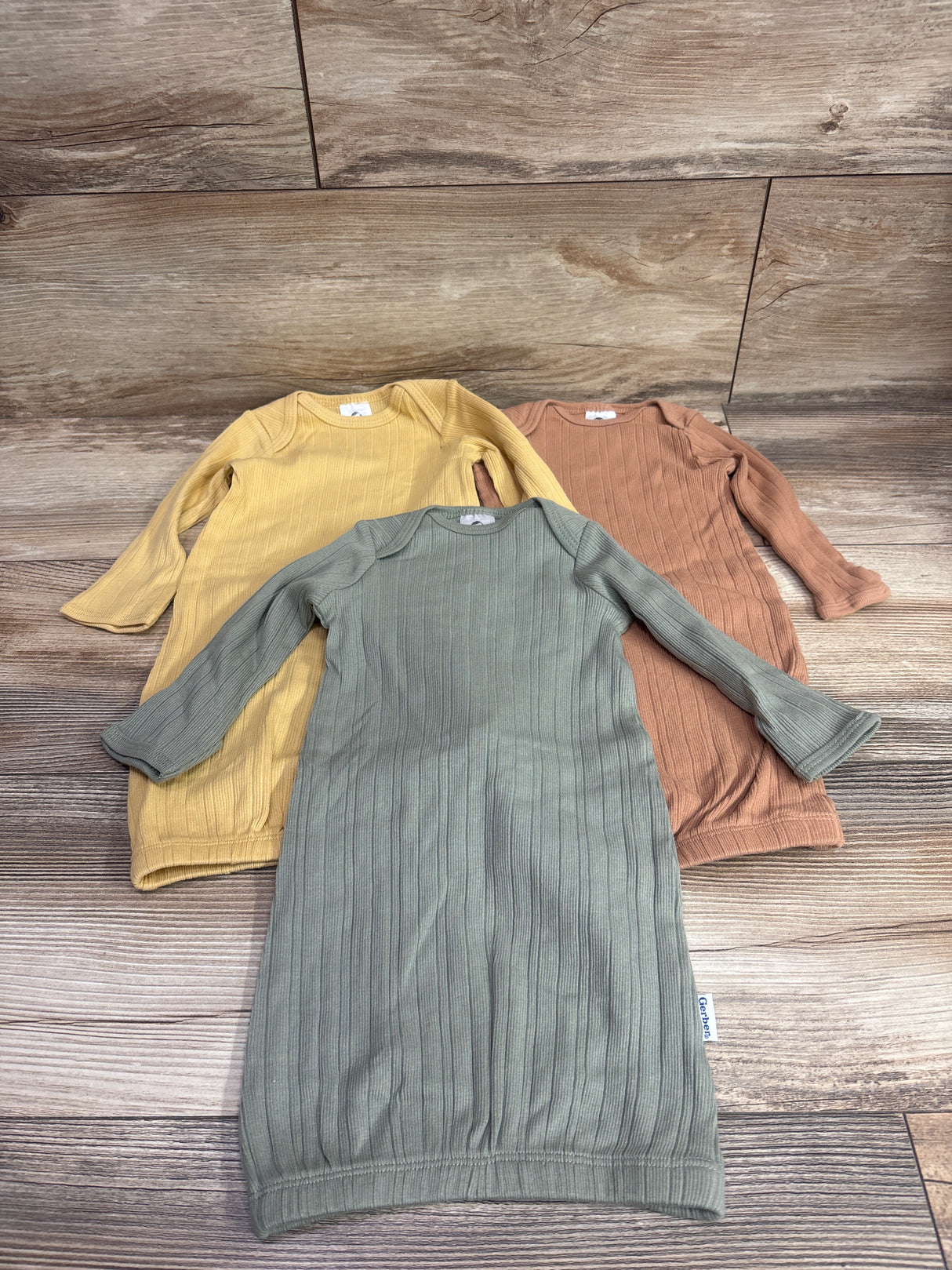 Gerber 3pc Ribbed Sleep Gowns Yellow sz Newborn