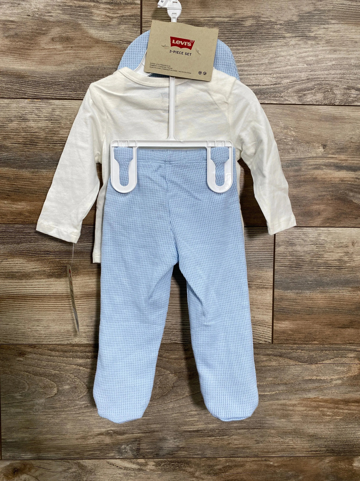 NEW Levi's 3pc Logo Shirt Set White sz 6m - Me n Mommy To Be