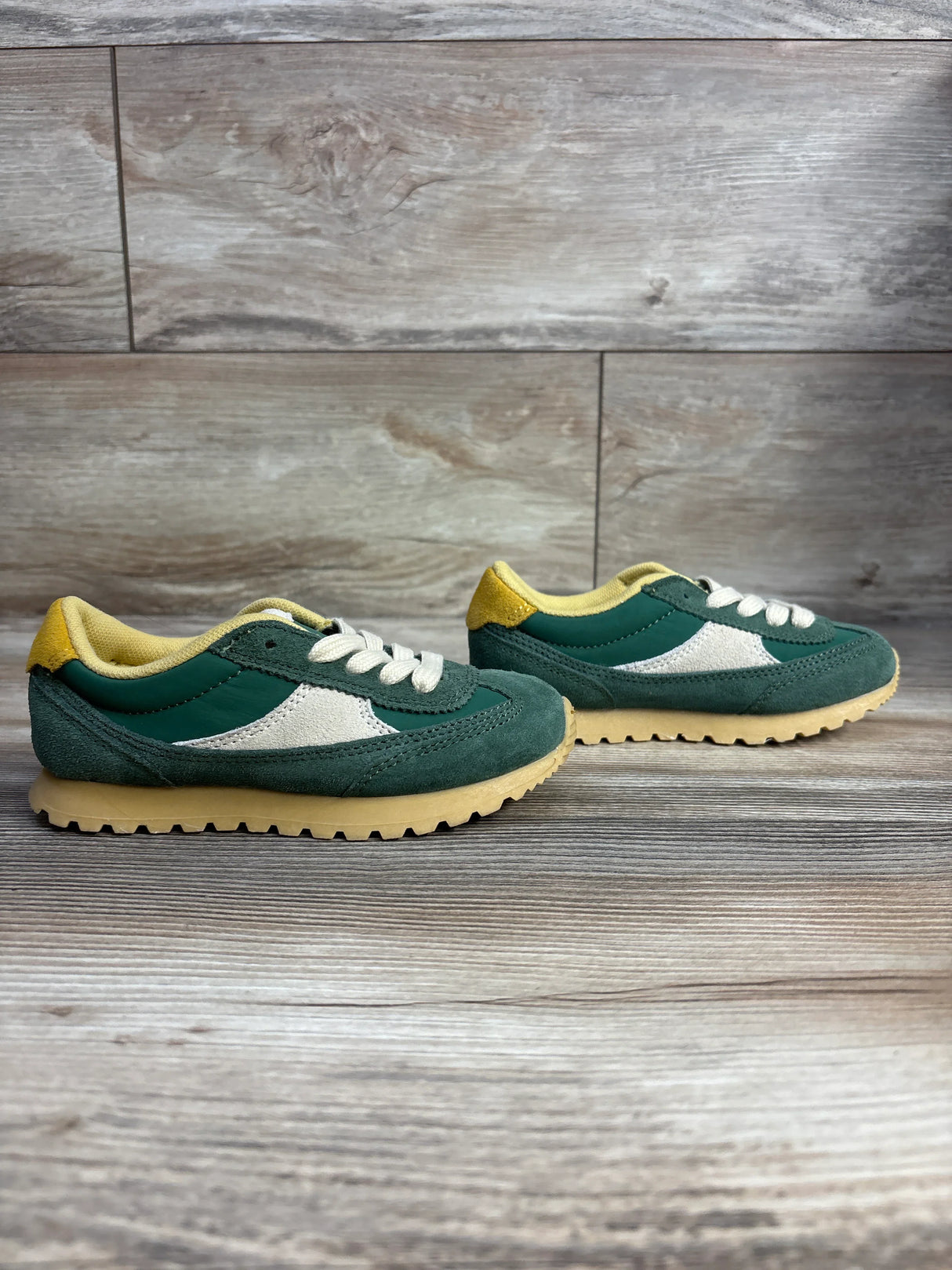 Zara Sports Sneakers, Green sz 10c