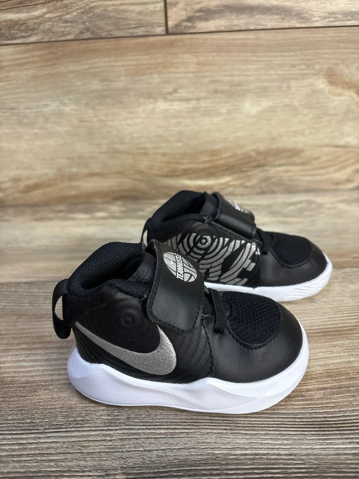 Nike Team Hustle D9 TD 'Black' Sneakers sz 4c