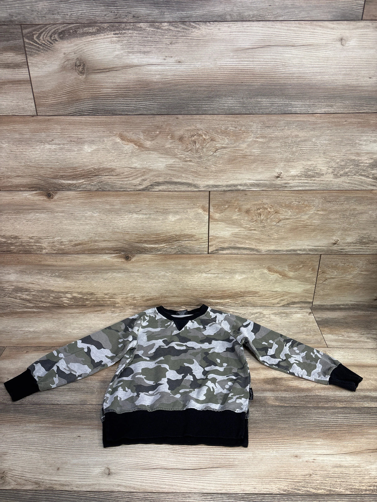 Little Bipsy Camo Pullover Grey/Green sz 4T-5T