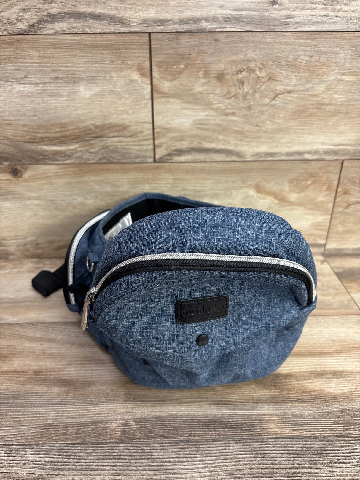 Tushbaby Hip Seat w/ The Snug Attachment 2-in-1 Combo Carrier up to 45lbs