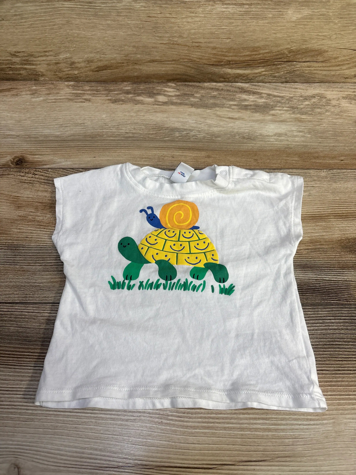 Old Navy Snail & Turtle Shirt White sz 6-12m