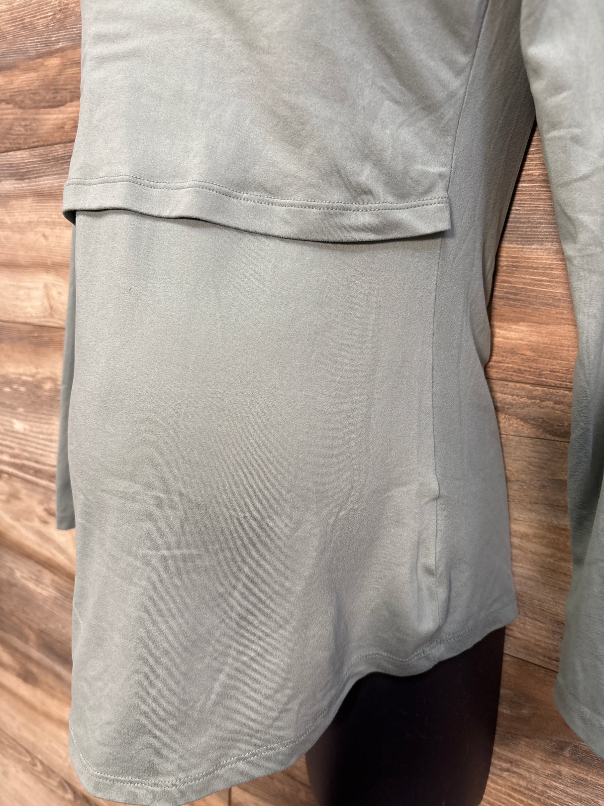 Kindred Bravely Long Sleeve Nursing Shirt Green sz Small