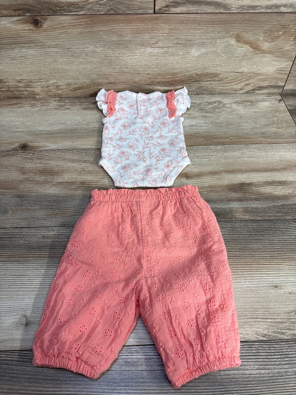 Rachel Zoe 2pc Floral Bodysuit & Bottoms Set White sz 0-3m