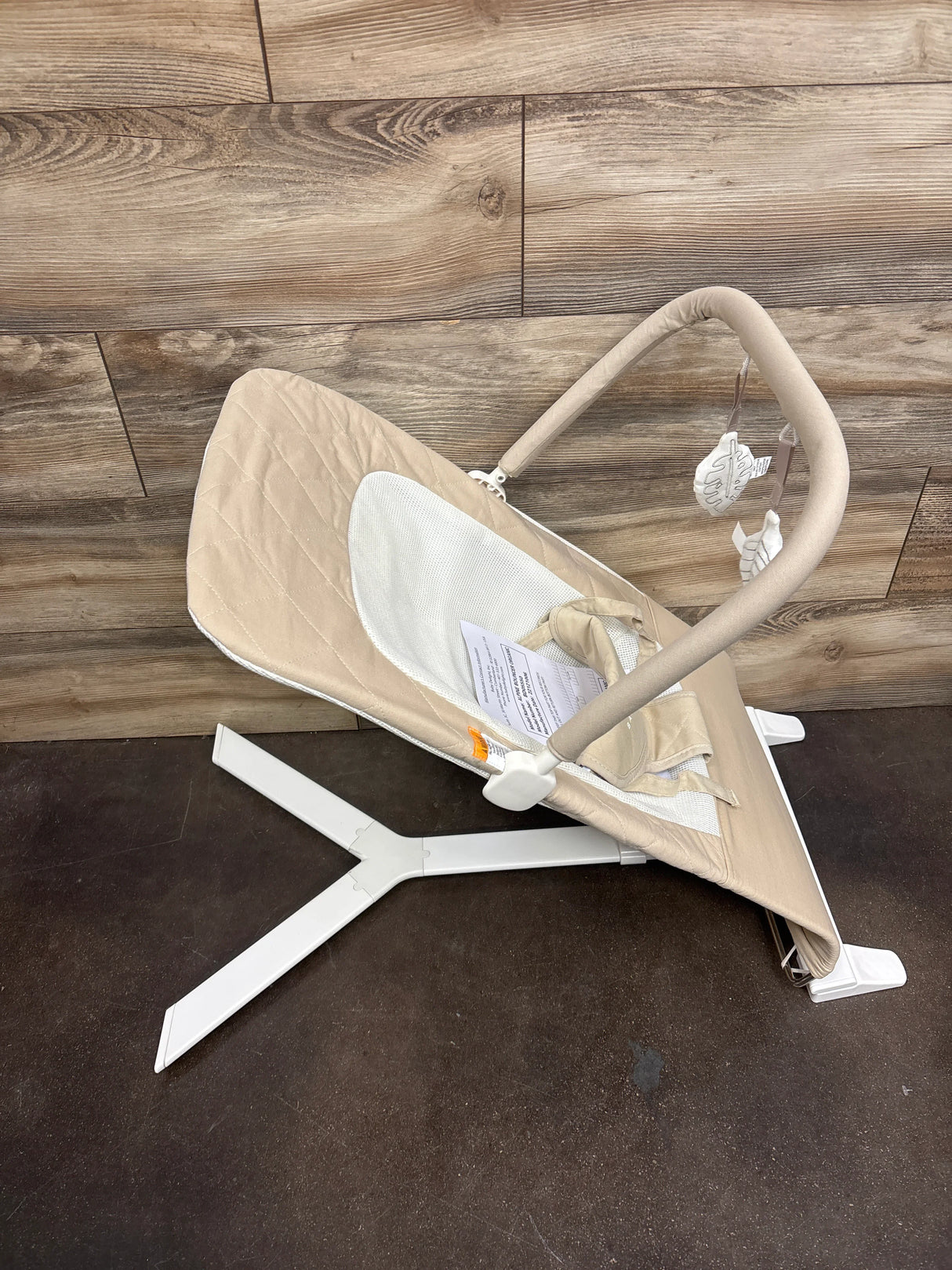 NEW Baby Delight Alpine Organic Deluxe Portable Bouncer in Oat