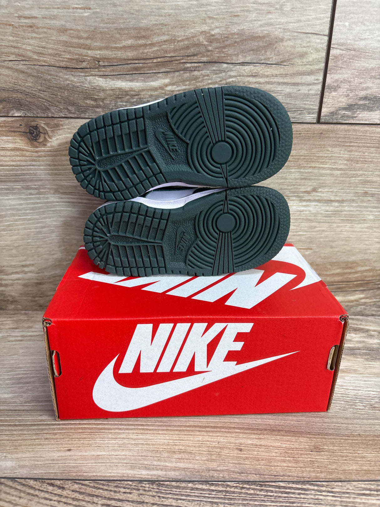 Nike Dunk Low TD 'Vintage Green' Sneakers sz 6c