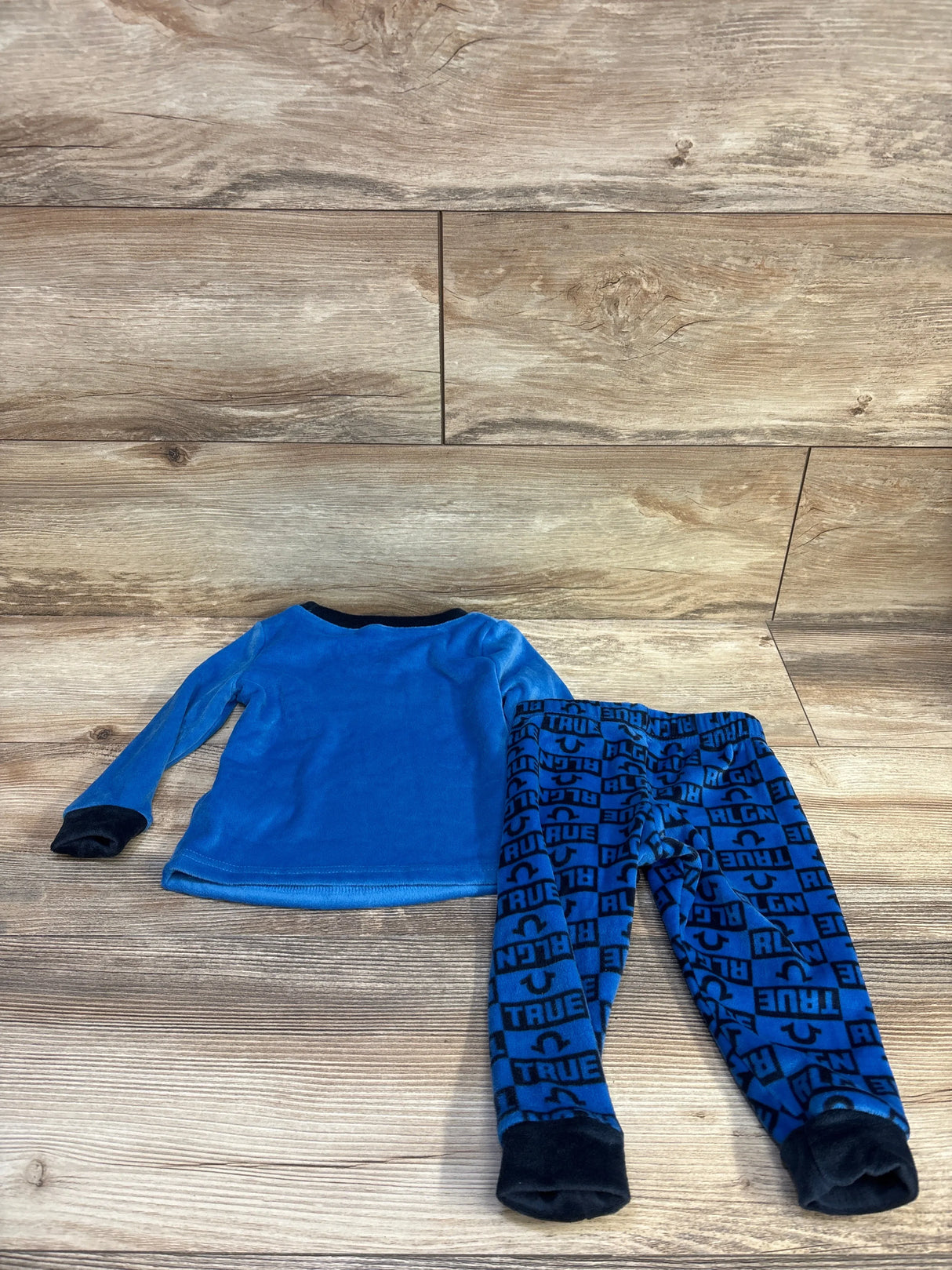 True Religion 2pc Blanket Pajama Set Blue sz 2T