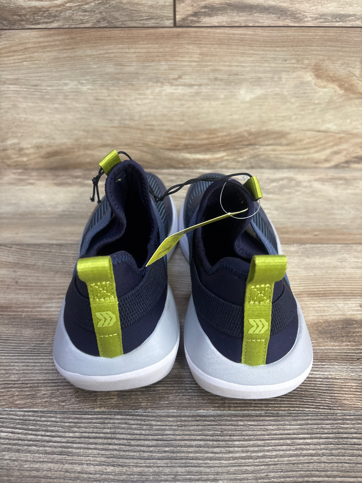 NEW All In Motion Silver Slip-On Sneakers Navy sz 6Y