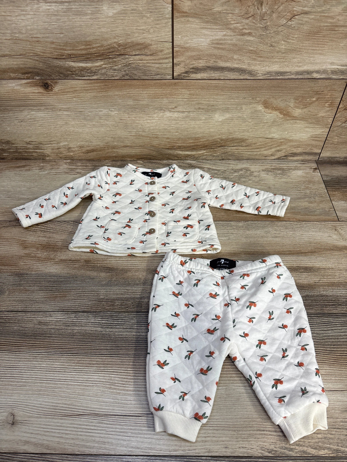 7 For All Mankind Textured Long Sleeve Top & Pants 2pc Set Cream sz 0-3m