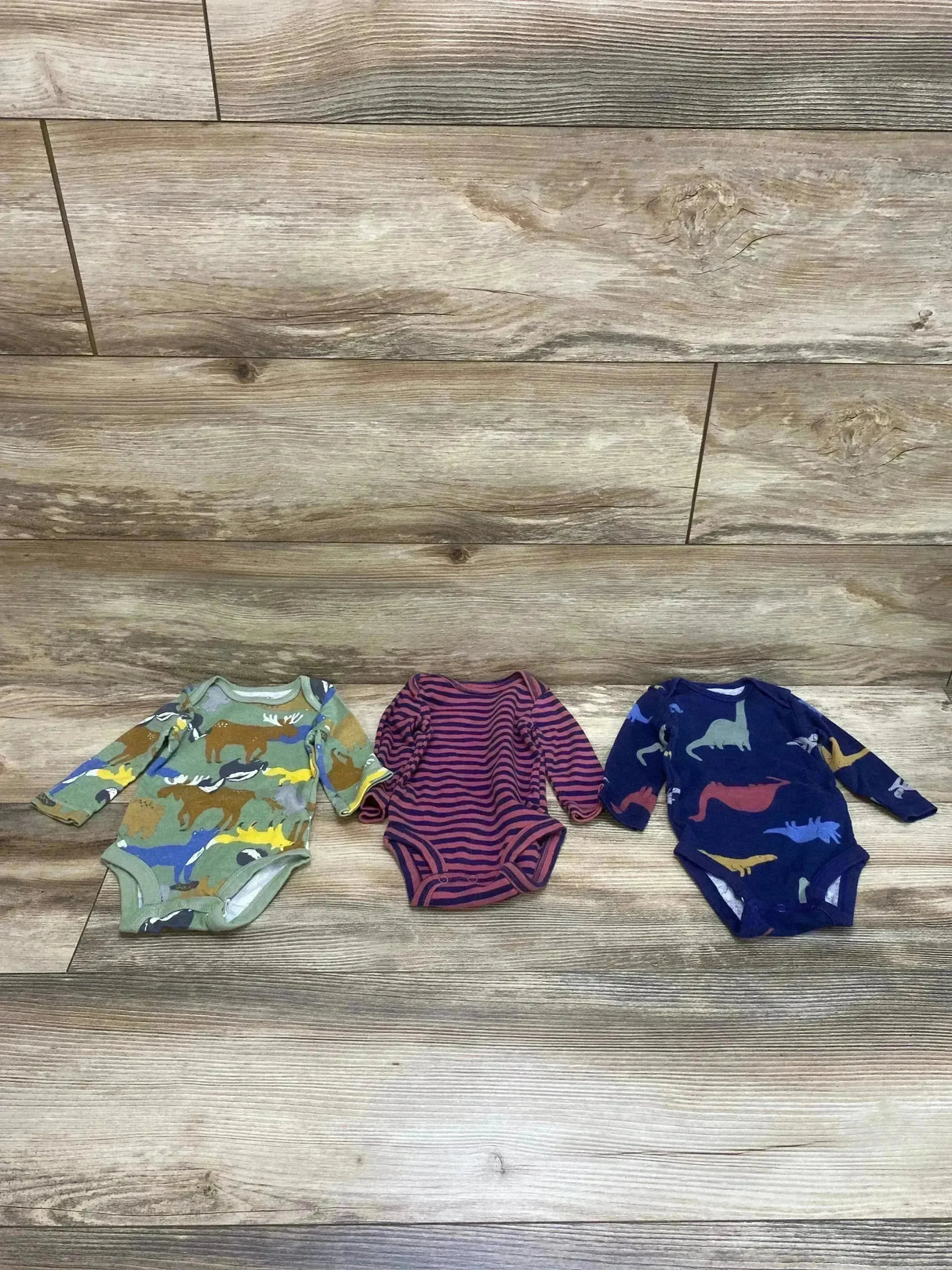 Carter's 3pk Animal Print Bodysuits Green sz 3m - Me n Mommy To Be